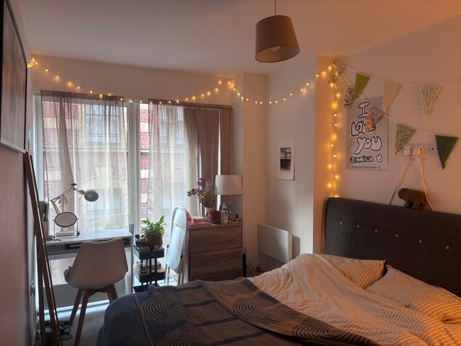 Double room available in the NQ for the summer! Main Photo