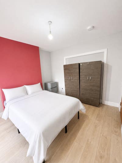 Seven Sisters | Double Room | Zero Deposit Main Photo