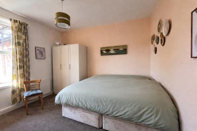 Beautiful double bedroom Main Photo