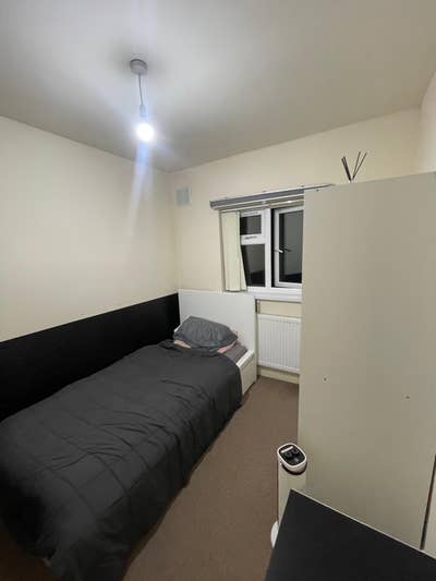 Single Room for rent Main Photo