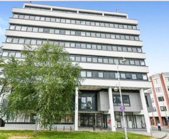 Lovely2 bed Flat Close to Town Centre and  Station Main Photo