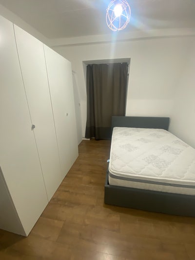 Two Beautiful big double bedroom for rent  Main Photo