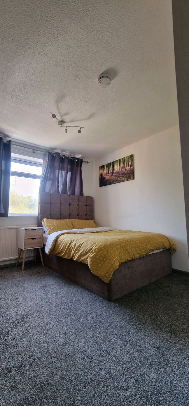 A Beautiful Double Room is available in Crayford  Main Photo