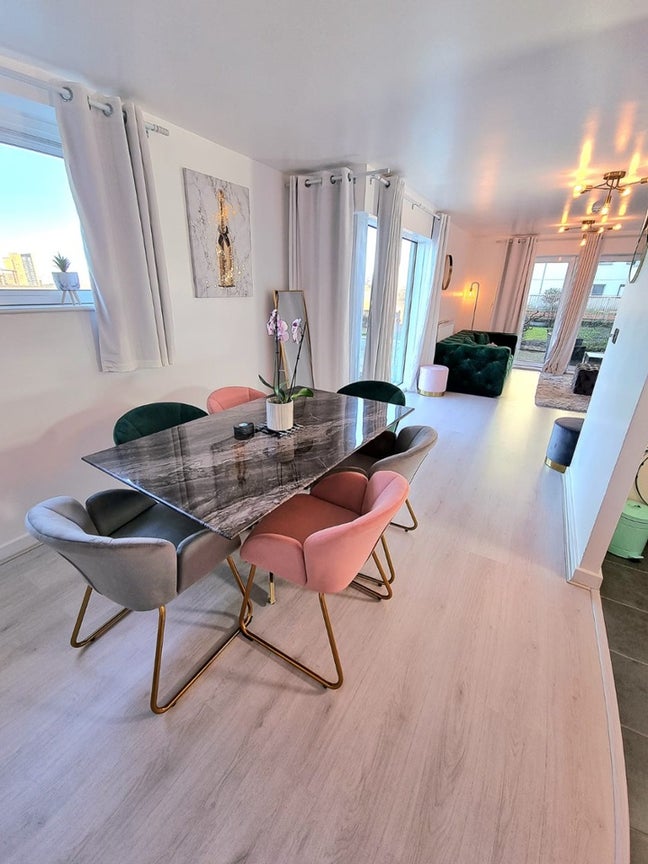 Double room for rent: 10 Months Main Photo