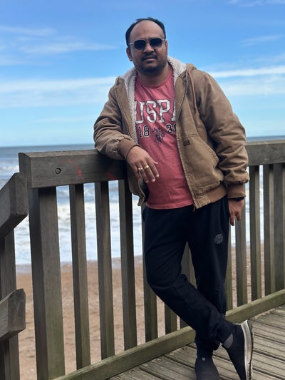 I am an accountant and mostly WFH looking for... Main Photo