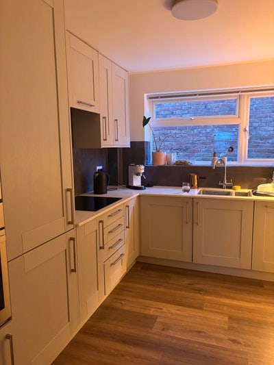 2 bed flat available for 2 months  Main Photo