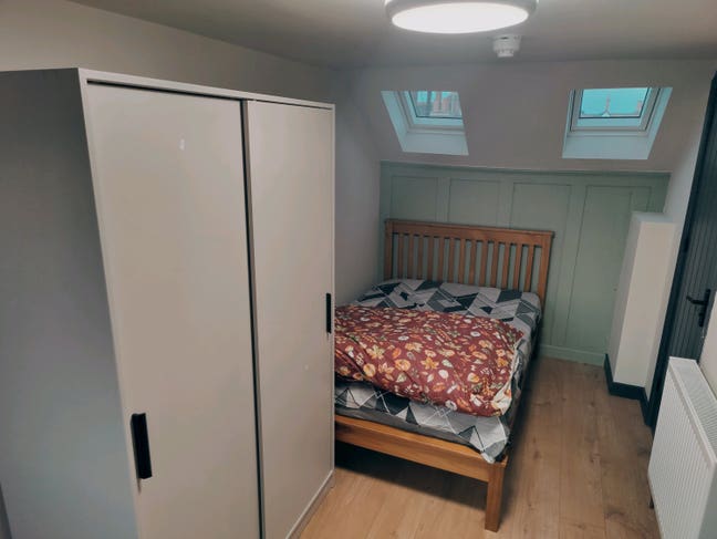 Brand New HMO 6 bed All ensuite Main Photo