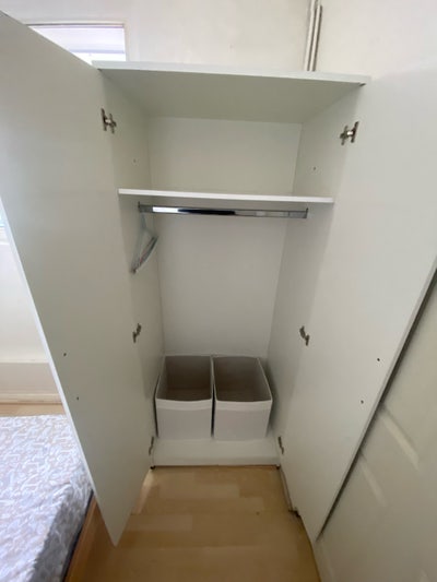 Lovely double room for single person  Main Photo