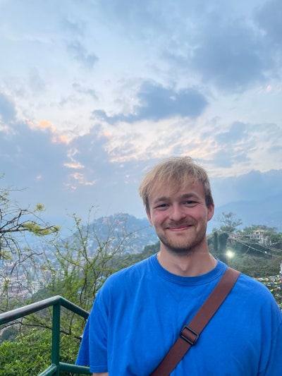 Hello my name is Tom and I’m a 23 year old ... Main Photo