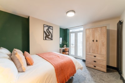 Brand New, Luxury 3-Bedroom Home in Morecambe    Main Photo