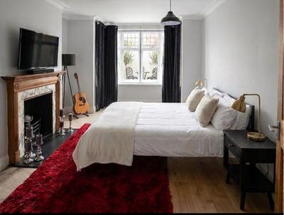 Newly Furnished Extra Large Double Room SW15 Main Photo