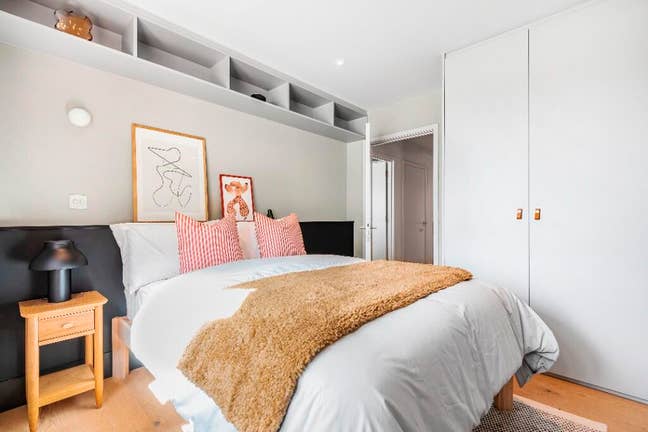 Secure One Bed Flat Available in Bermondsey! Main Photo