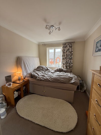 Looking for flatmate to share 2b2b Main Photo