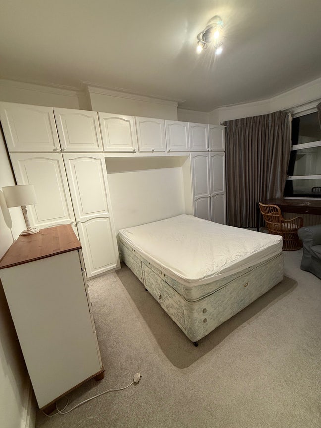 Double Room great location for 1 Main Photo