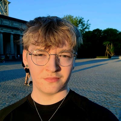 21yr Male Professional looking for room Main Photo