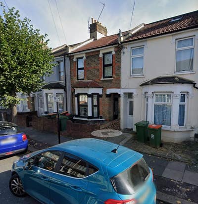 Massive 5 bed house available in Manor park E12 Main Photo