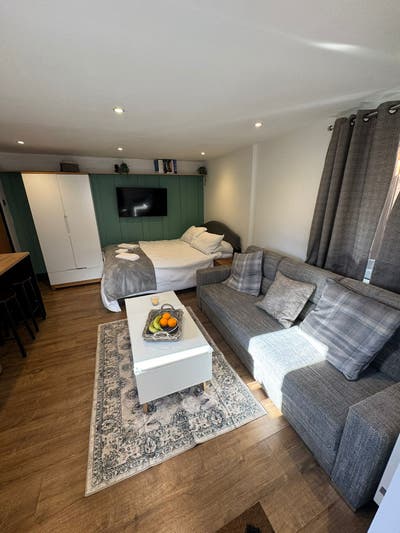 Lovely modern Studio In Cambridge  Main Photo