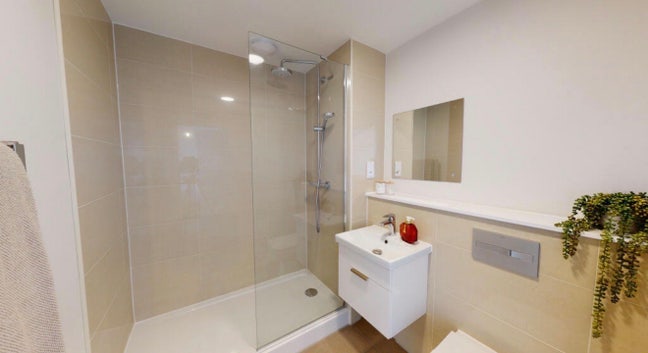Luxury Apartment Available – Leicester Main Photo