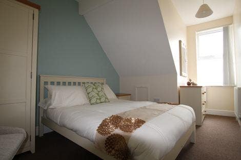 Fantastic rooms close to the town centre Main Photo