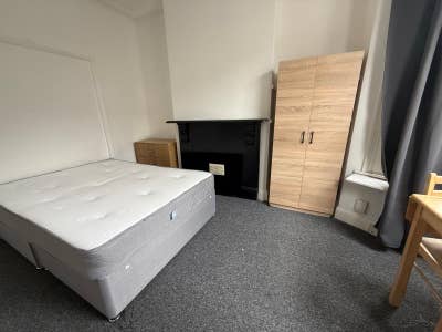 Double Room/2 Mins Tube/No Deposit Main Photo