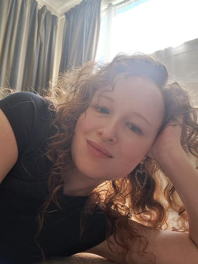 I am a female aged 31. I am looking for a sin... Main Photo