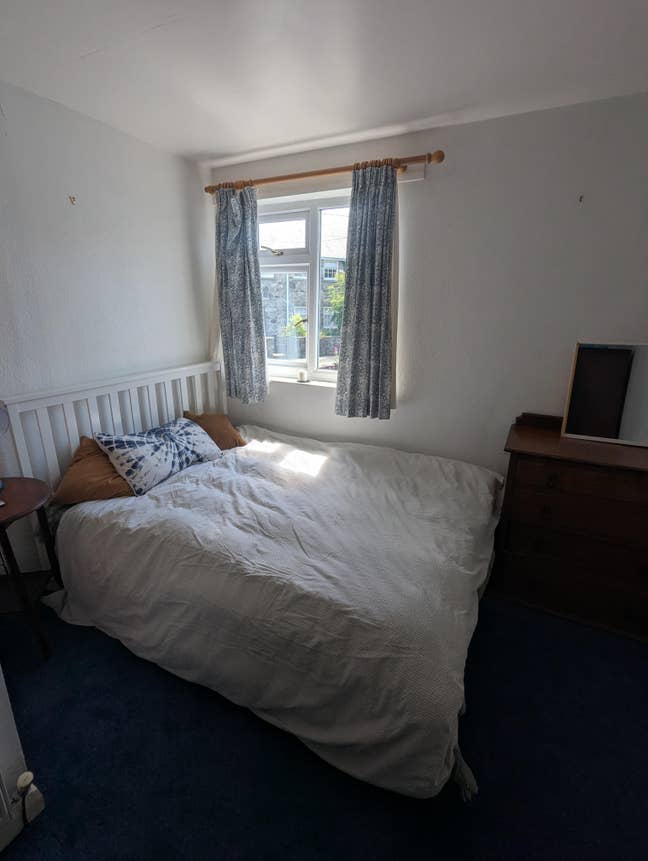 Double room in St David's- 10 mins walk to coast Main Photo