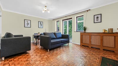 Bright, clean and modern! Argyle Rd - W. Ealing Main Photo