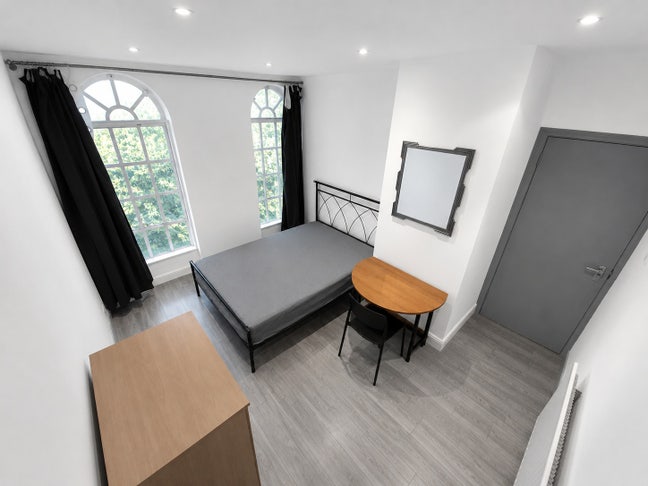 Double room in Burnt Oak, Edgware Main Photo