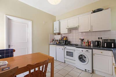 Lovely 2 bed flat in Fulham close Parsons Green Main Photo