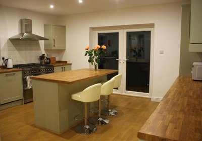 |  Large Double Room  |  Friendly House Main Photo