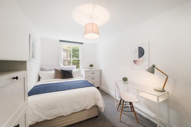 Large double in Battersea- all bills inc! Main Photo