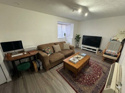 1Bedroom Flat for Rent in Edgware (HA8) Main Photo