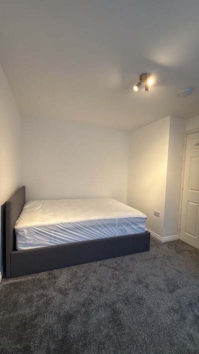 Refurbished Double Room available in Costessey  Main Photo