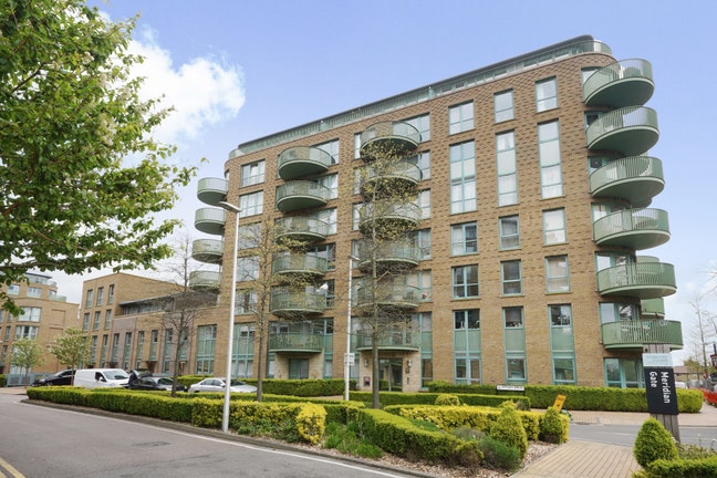 Luxury one bed with Balcony, Gym, Concierge SE3 Main Photo