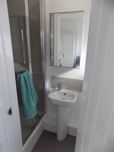 Two En Suite Rooms Available Main Photo