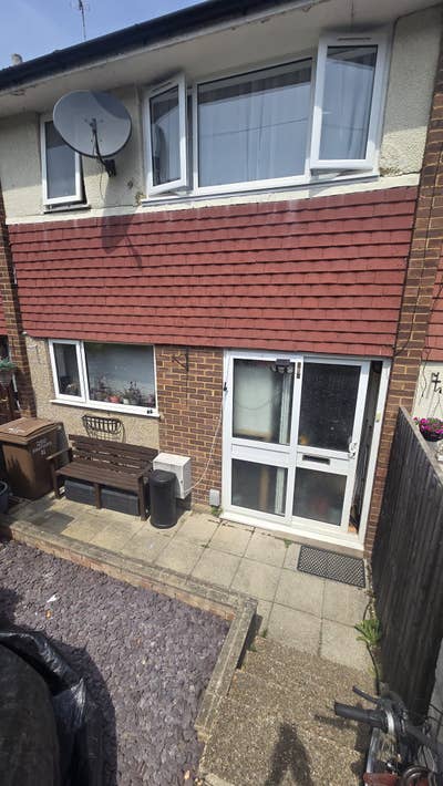 Lovely 3 Bed House in Rochester Main Photo