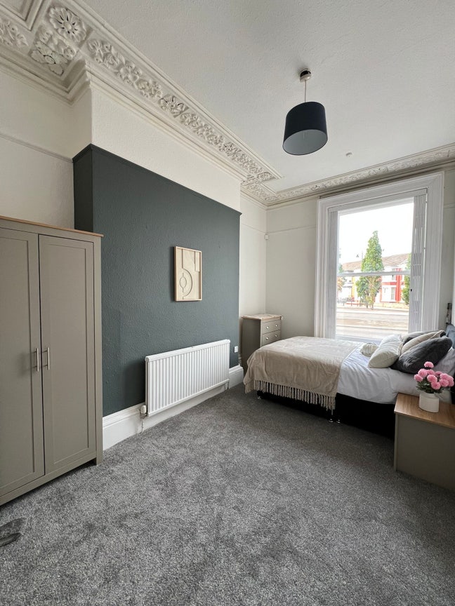 Spacious rooms near City Centre 🏠 Main Photo