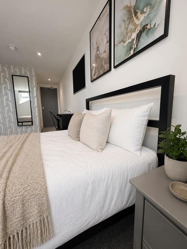Brand New En-Suite Room | 50% Off Month One🔥 Main Photo