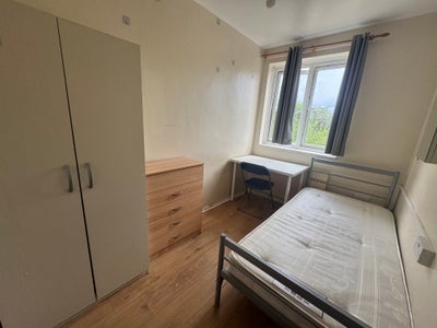 All Bills Included-Furnished-Near Underground/QMUL Main Photo