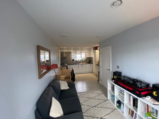 1 double room in 3 bed shared house  Main Photo