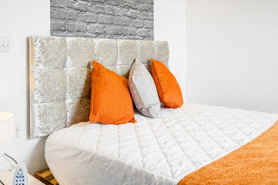 🚆 Westcliff En-Suite | Bills Included Main Photo