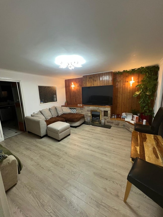 2 bedroom house to rent in Clifton Main Photo