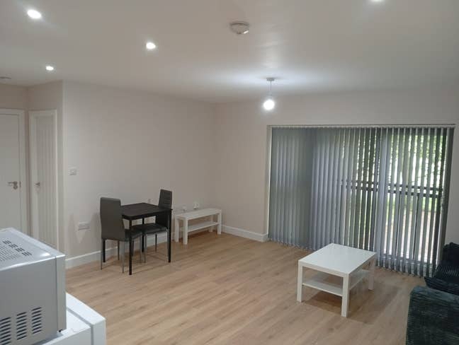 2 Bedroom Flat- Must Be on Uc/Pip/Carers/Lwcra Main Photo