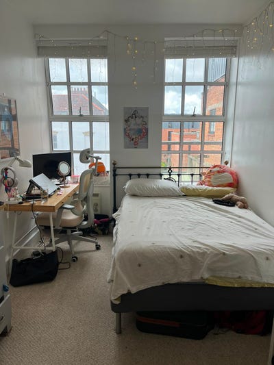 Double Room - Right next to Cabot Circus Main Photo