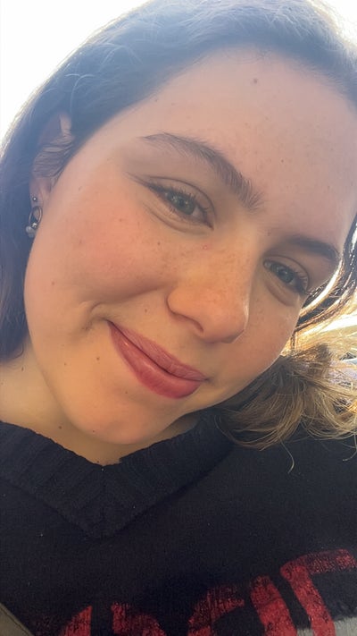 Hii! I'm Tessa, and I am looking to find some... Main Photo