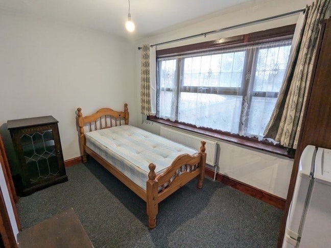 🛏️ Ensuite for Single Use to Let in Harlesden  Main Photo