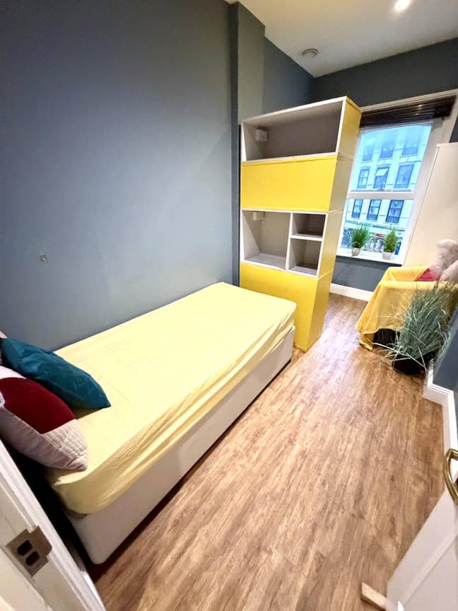 Sngle Rooms in the Centre , Big Kitchen & Dinning  Main Photo