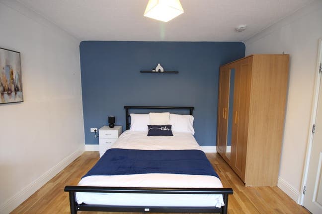 Gorgeous Double Room Available Main Photo