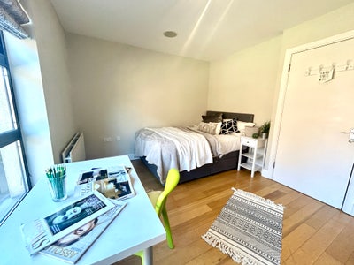 💚 Take Your Next Moving Steps with Us 💚 Main Photo
