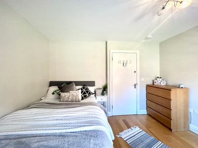 Finally Found the Home for You 🏡🛌🚉 
 Main Photo